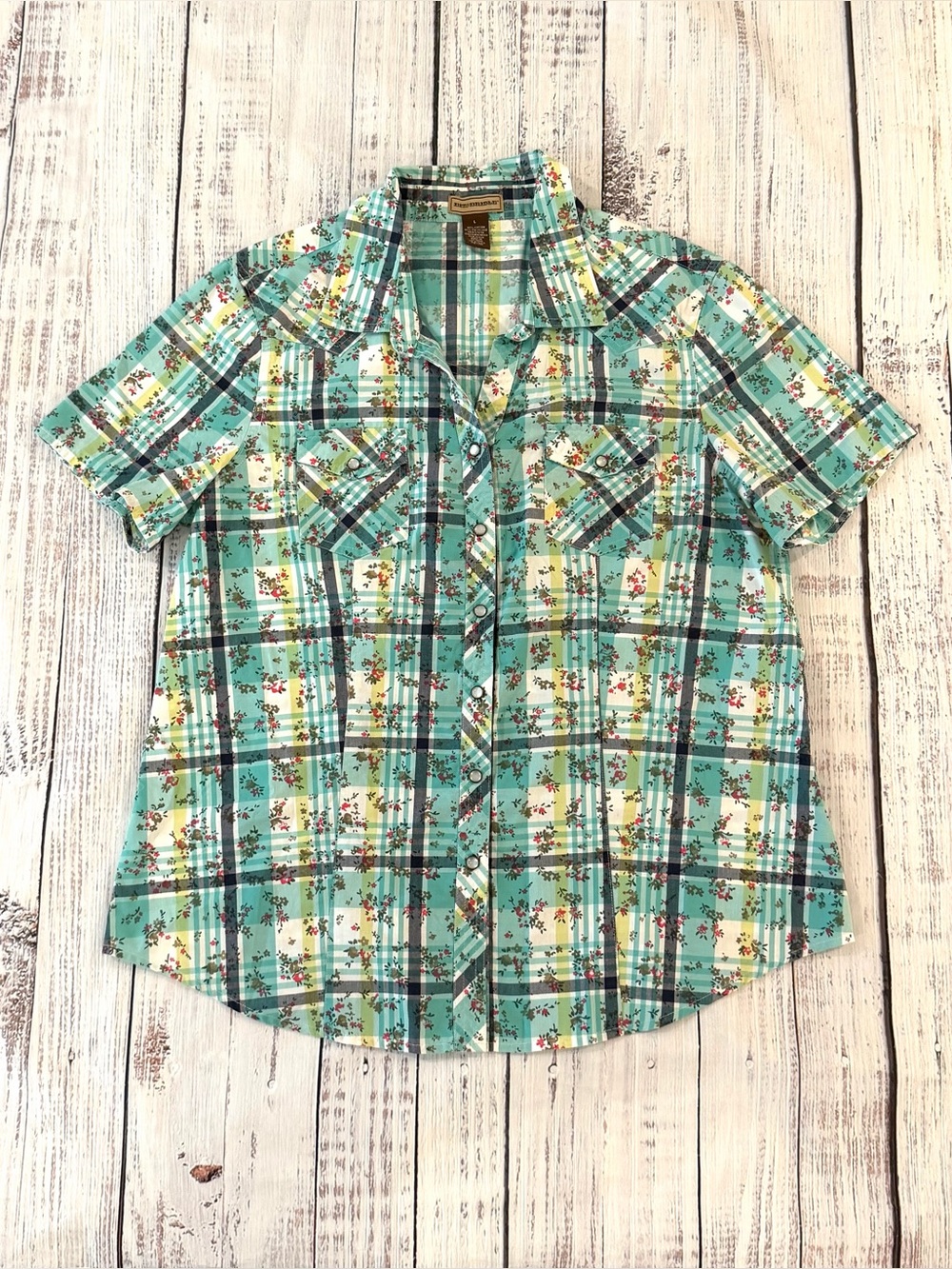 Bit N Bridle Western Shirt Women’s Size L. Plaid Floral Pearl Snap Short Sleeve